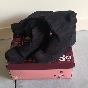 Soda Black Suede Slouch Ankle Boots